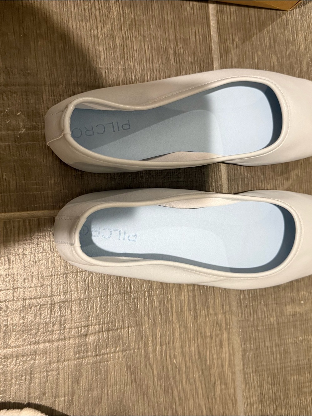 Pilcro girls White Leather Ballet Flats